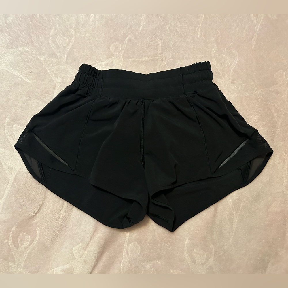 Lululemon black hotty hot shorts